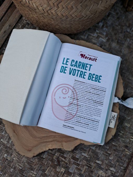 Protège carnet de santé - Jolie fleur 