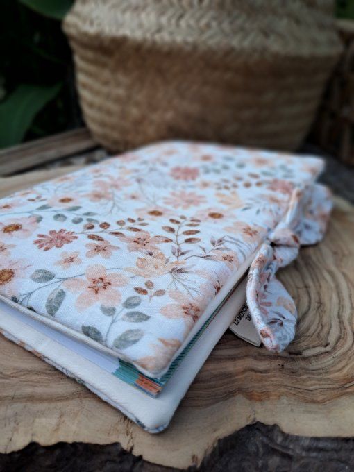 Protège carnet de santé - Jolie fleur 