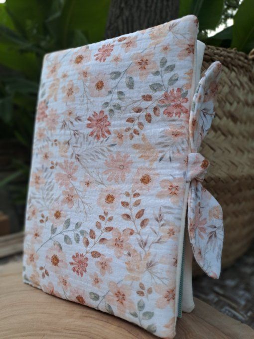 Protège carnet de santé - Jolie fleur 