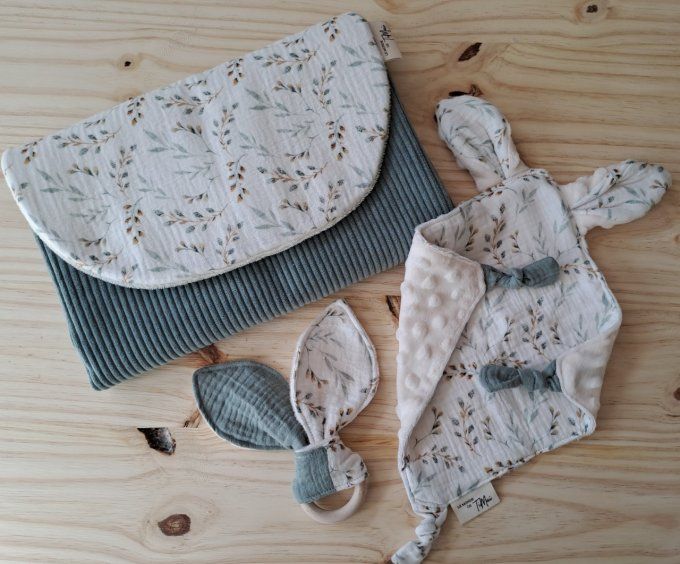 Coffret Cadeau de naissance - Bébé en sortie (Modèle au choix)