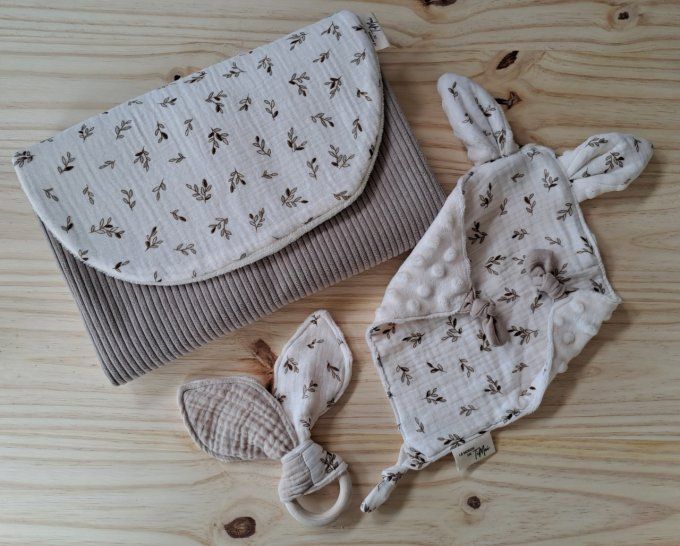 Coffret Cadeau de naissance - Bébé en sortie (Modèle au choix)