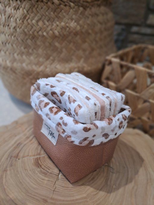 Panière avec lingettes réutilisables