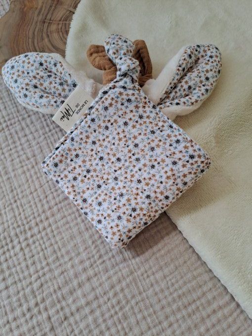 Doudou Lapinou - Bout de chou